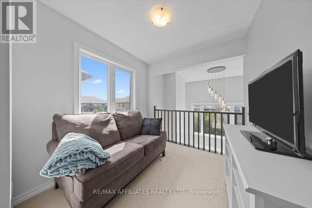 511 EARNSCLIFFE GROVE