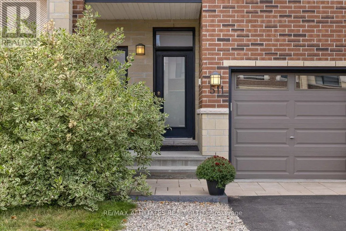 511 EARNSCLIFFE GROVE