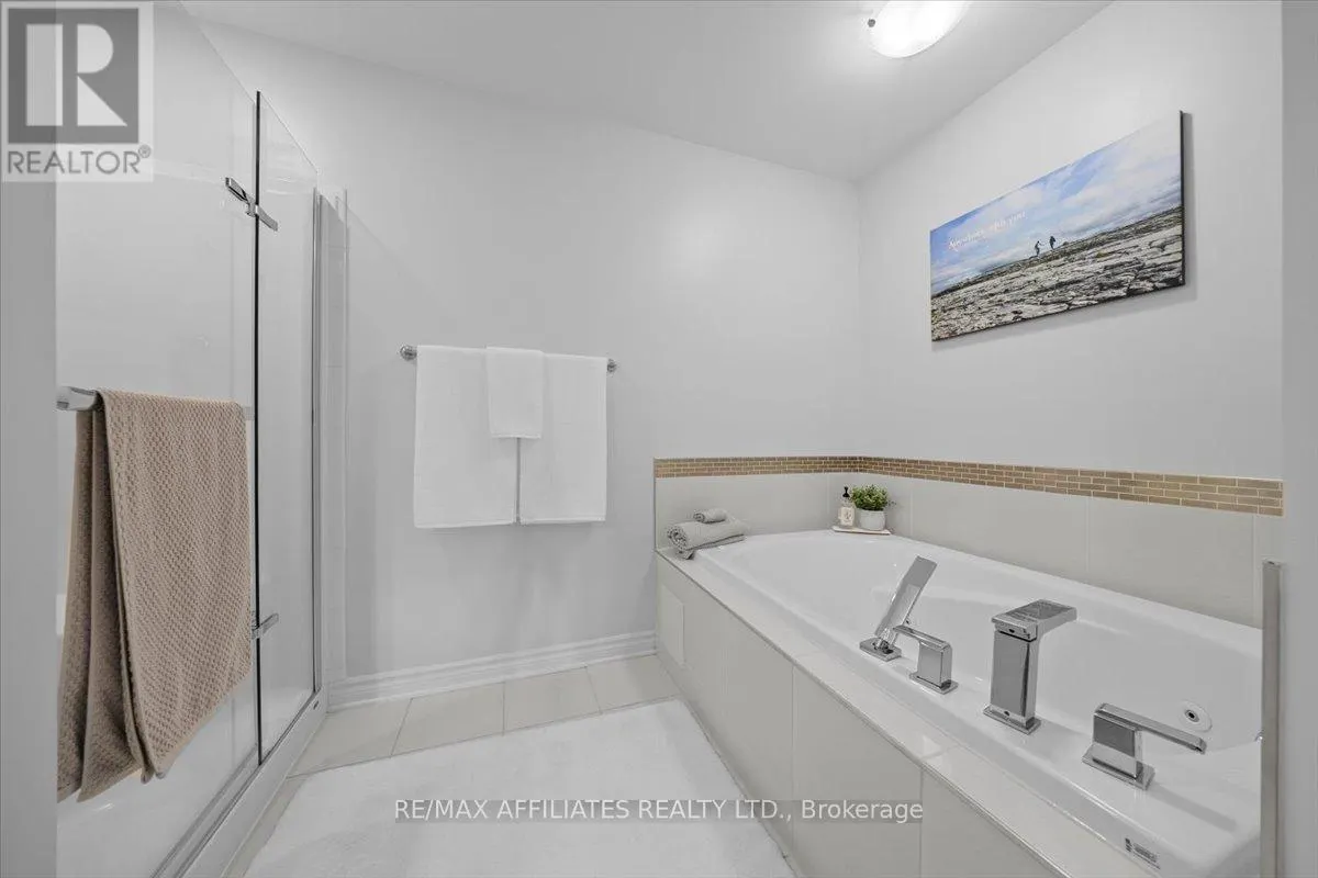 511 EARNSCLIFFE GROVE