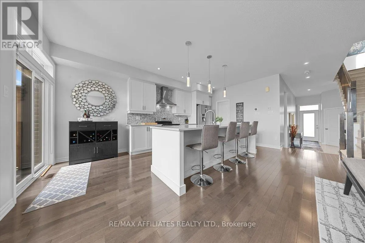511 EARNSCLIFFE GROVE