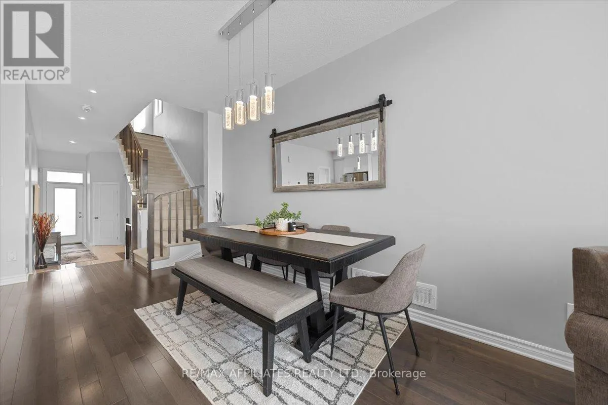 511 EARNSCLIFFE GROVE