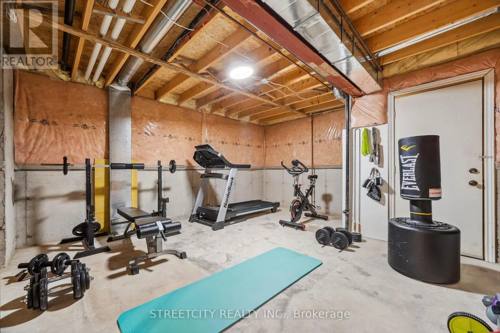 211 - 2025 MEADOWGATE BOULEVARD S, #211