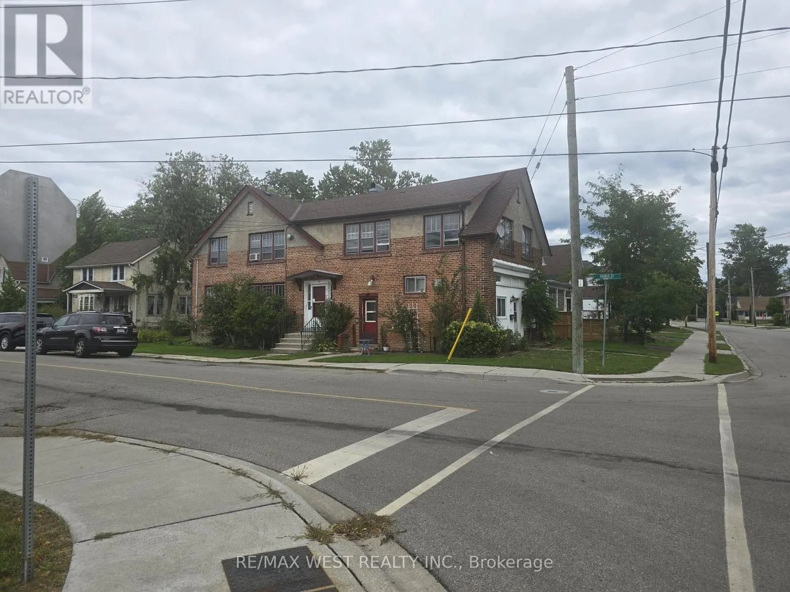 243 ALDER STREET W