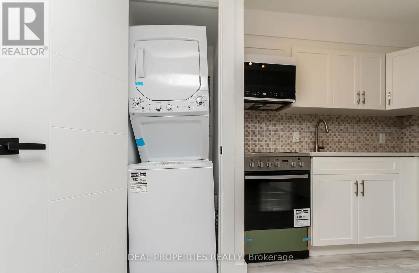370B ROOSEVELT AVENUE