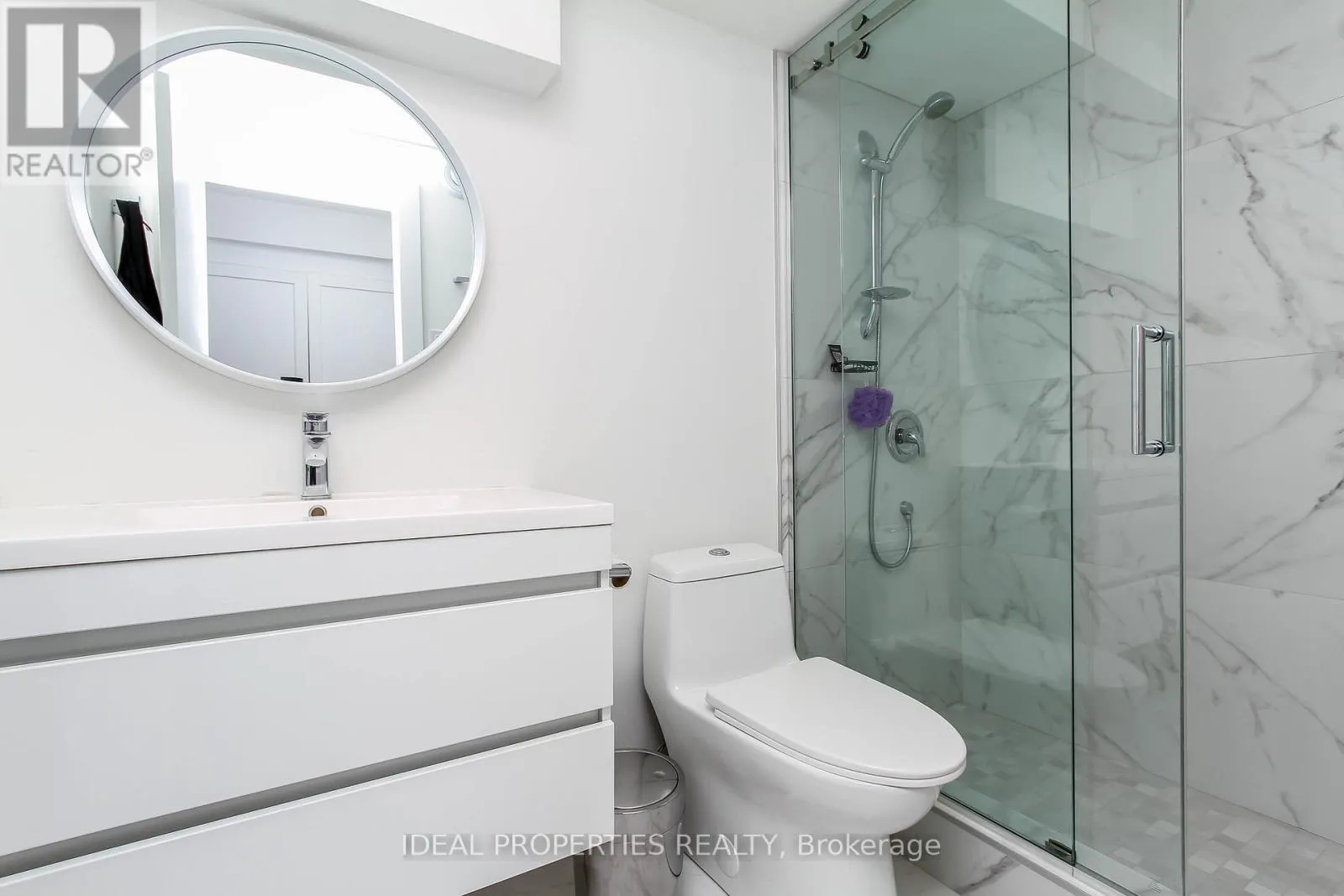 370B ROOSEVELT AVENUE