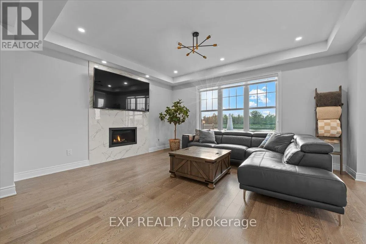 126 UNITY PLACE