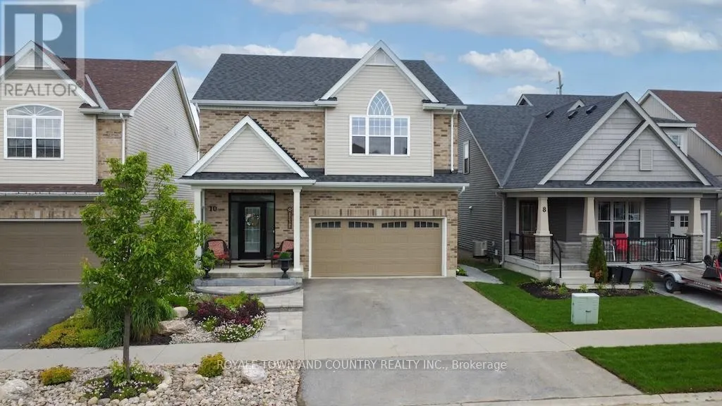 10 SILVERBROOK AVENUE