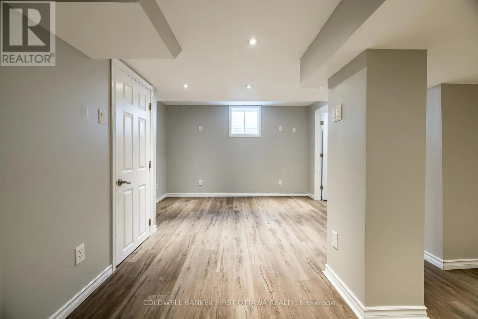 170 FLOWING CREEK CIRCLE