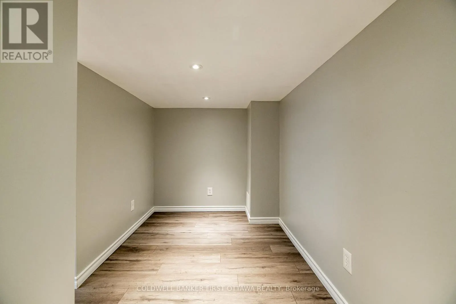 170 FLOWING CREEK CIRCLE