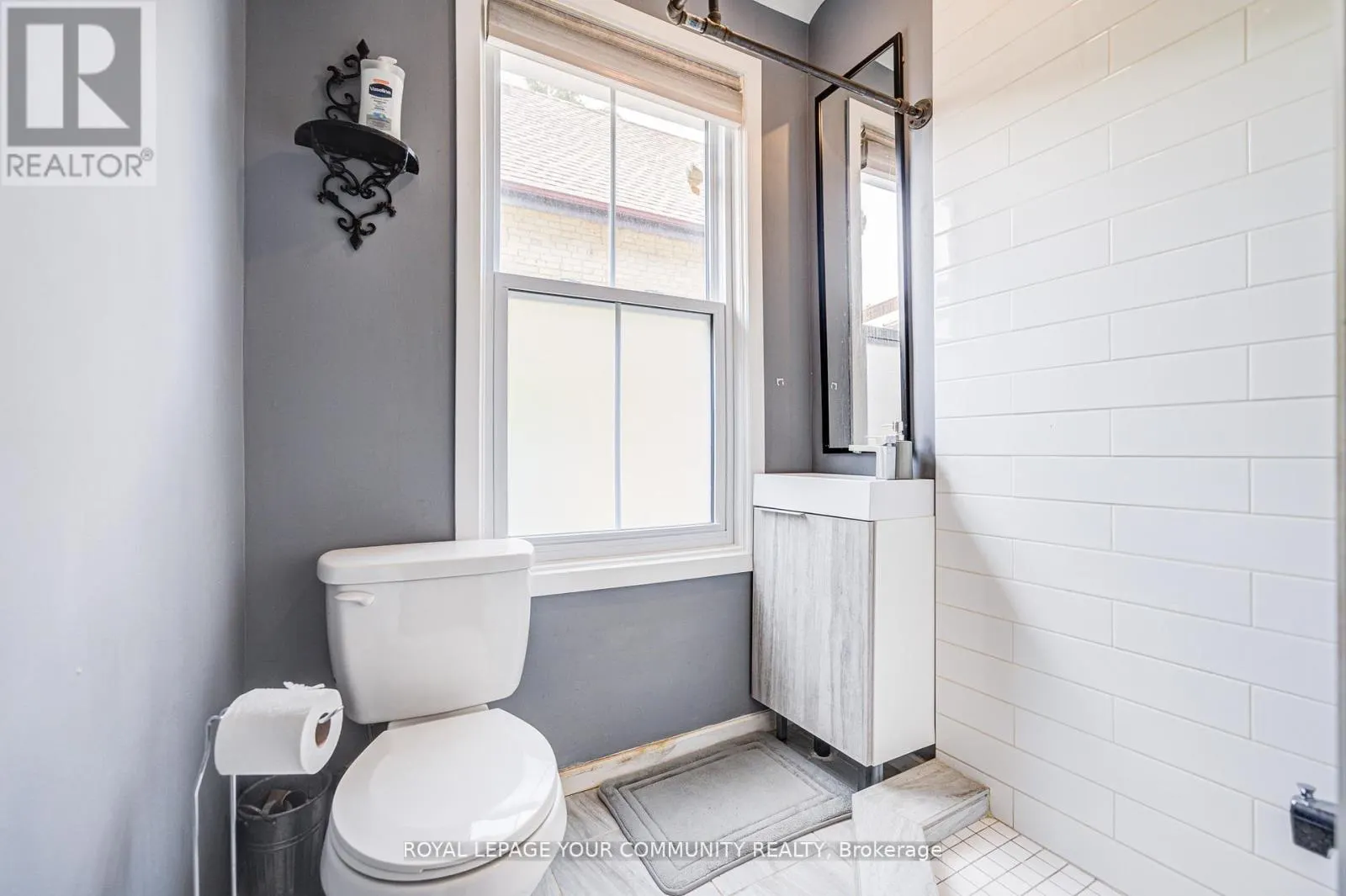 83 CONCESSION STREET