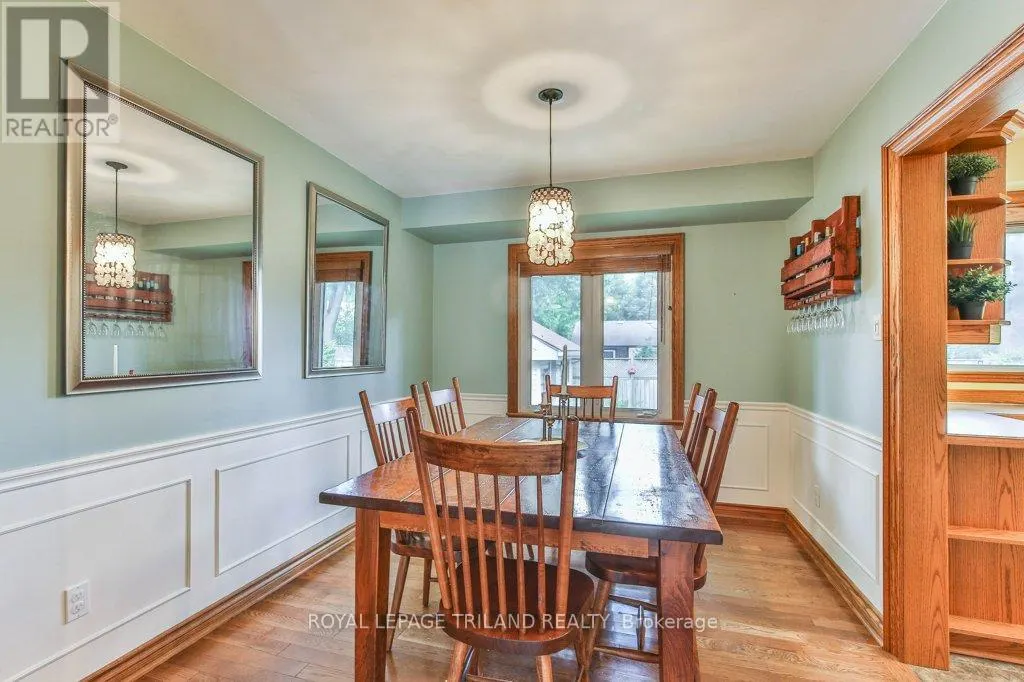 671 GLENGYLE CRESCENT