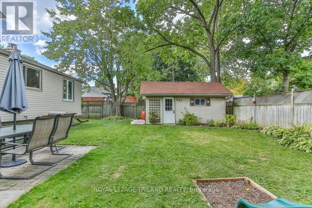 671 GLENGYLE CRESCENT