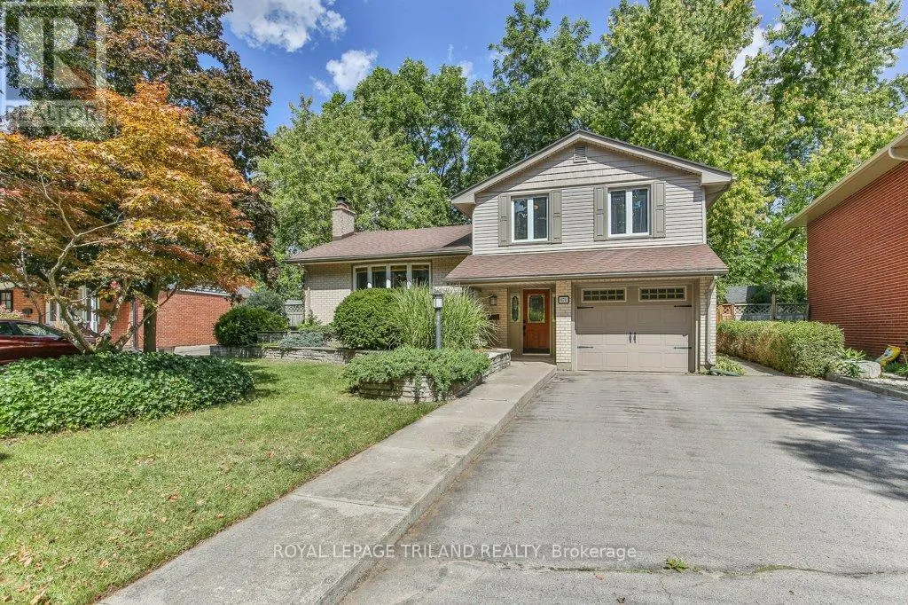 671 GLENGYLE CRESCENT