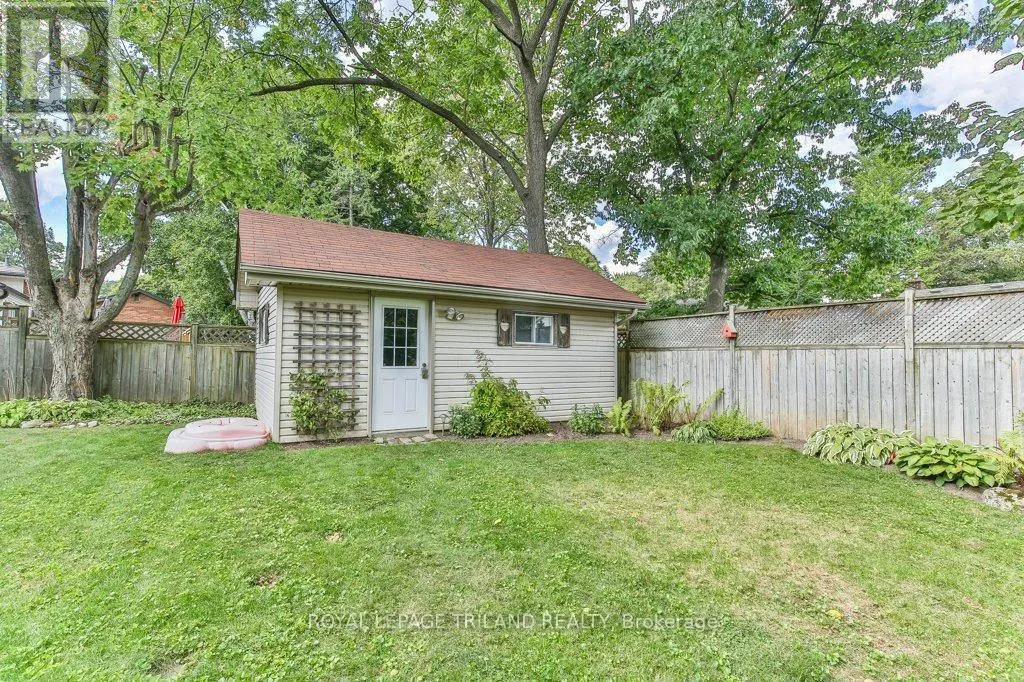 671 GLENGYLE CRESCENT