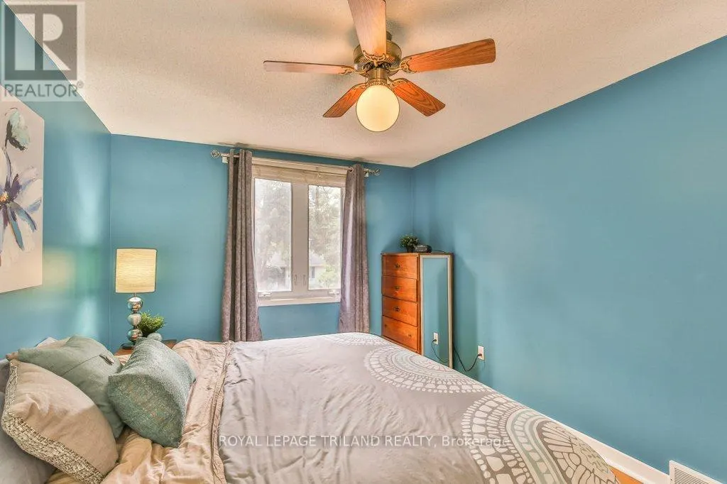 671 GLENGYLE CRESCENT