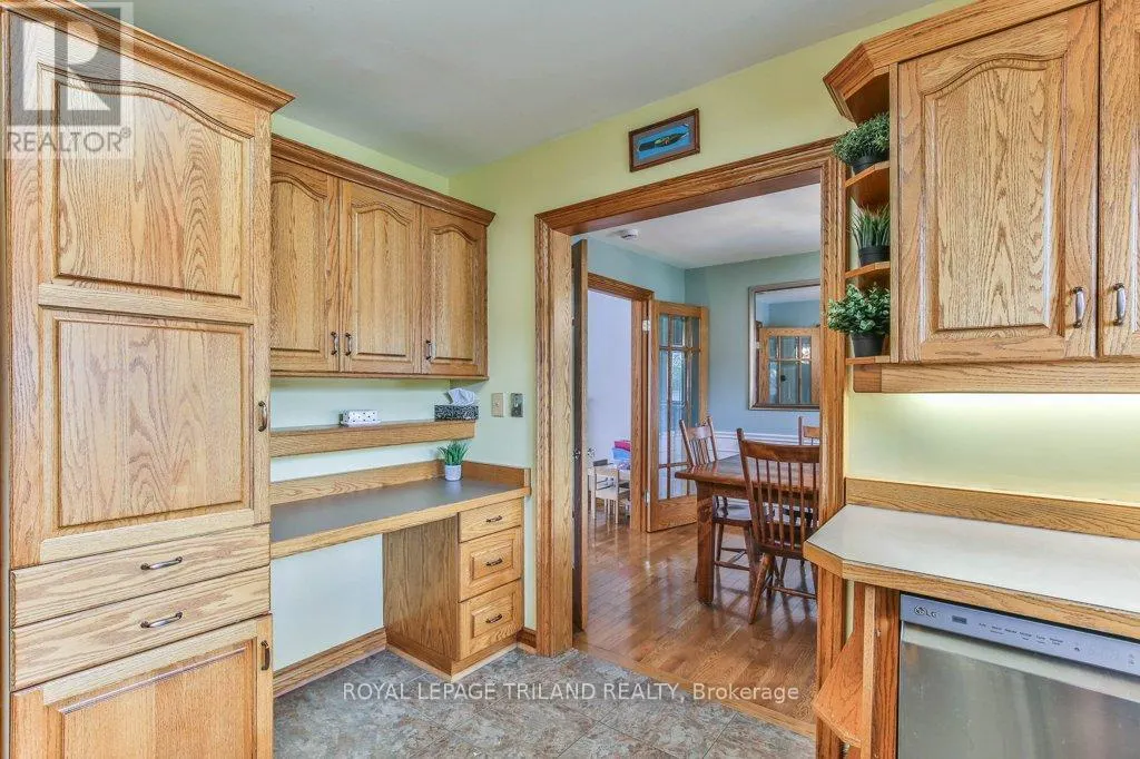 671 GLENGYLE CRESCENT