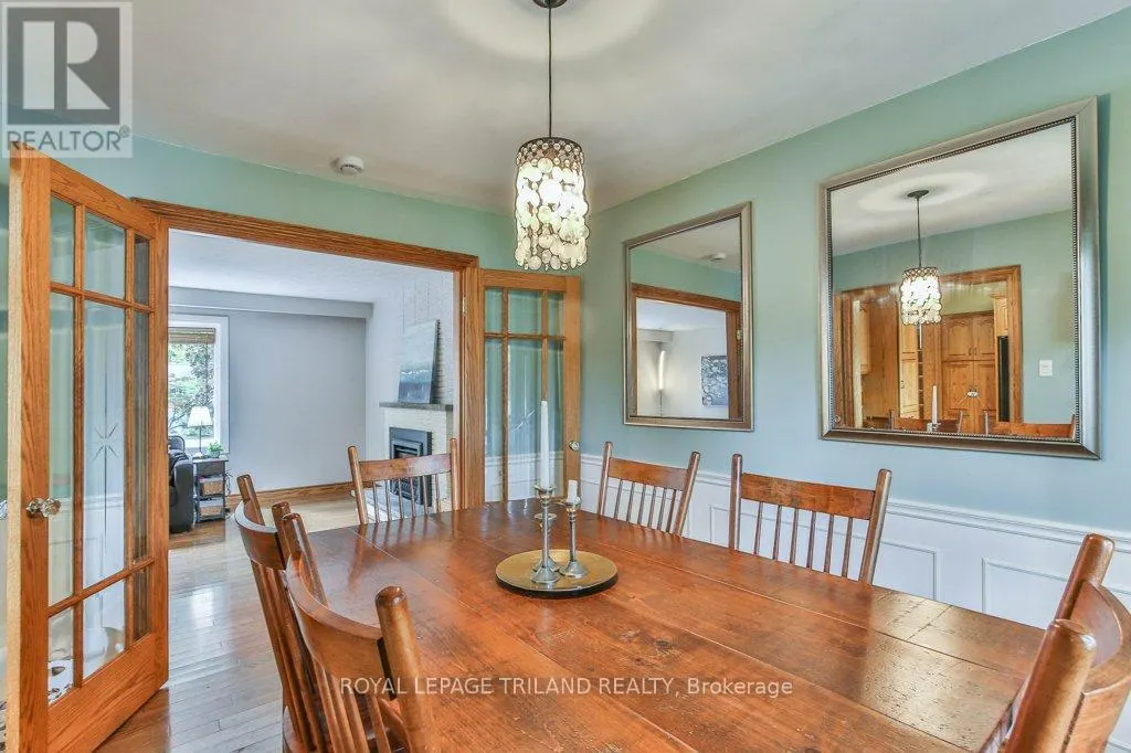 671 GLENGYLE CRESCENT