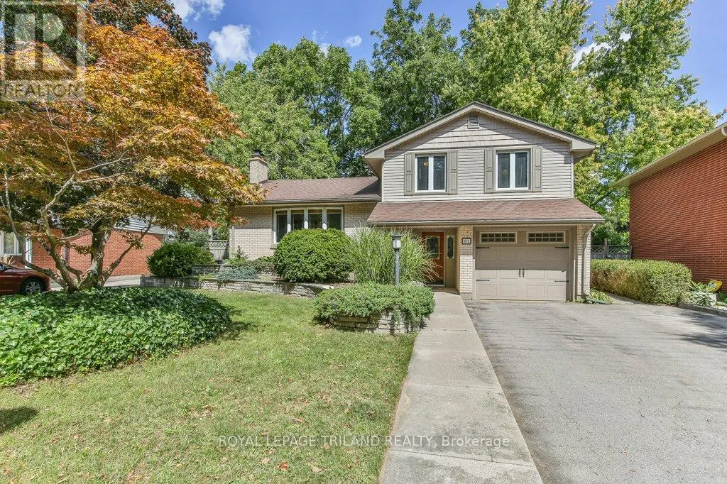 671 GLENGYLE CRESCENT