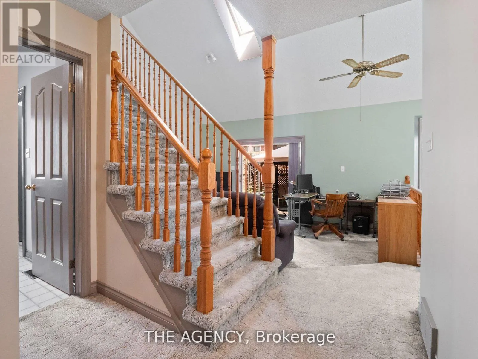 106 SPRUCESIDE CRESCENT