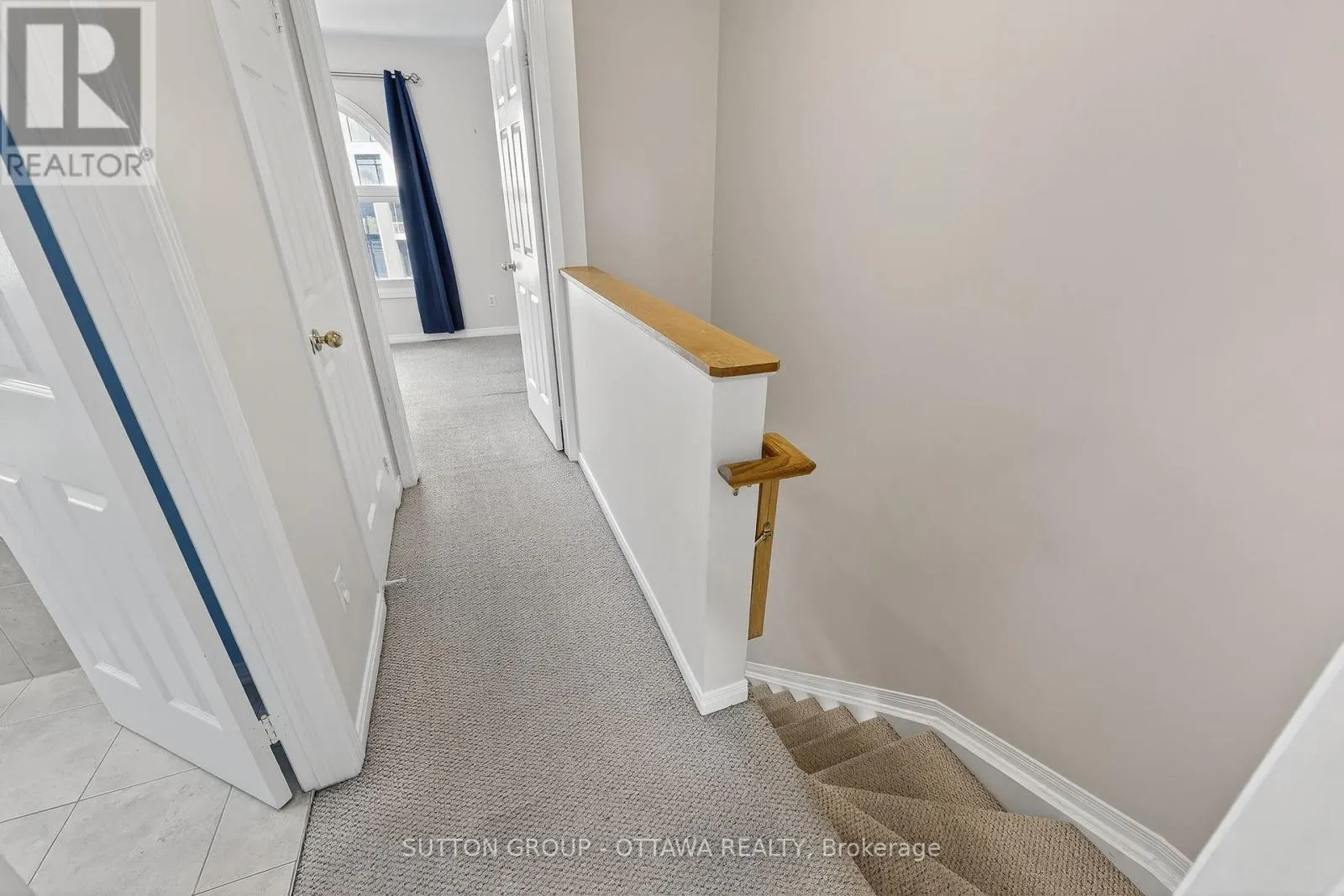 59 THORNBURY CRESCENT