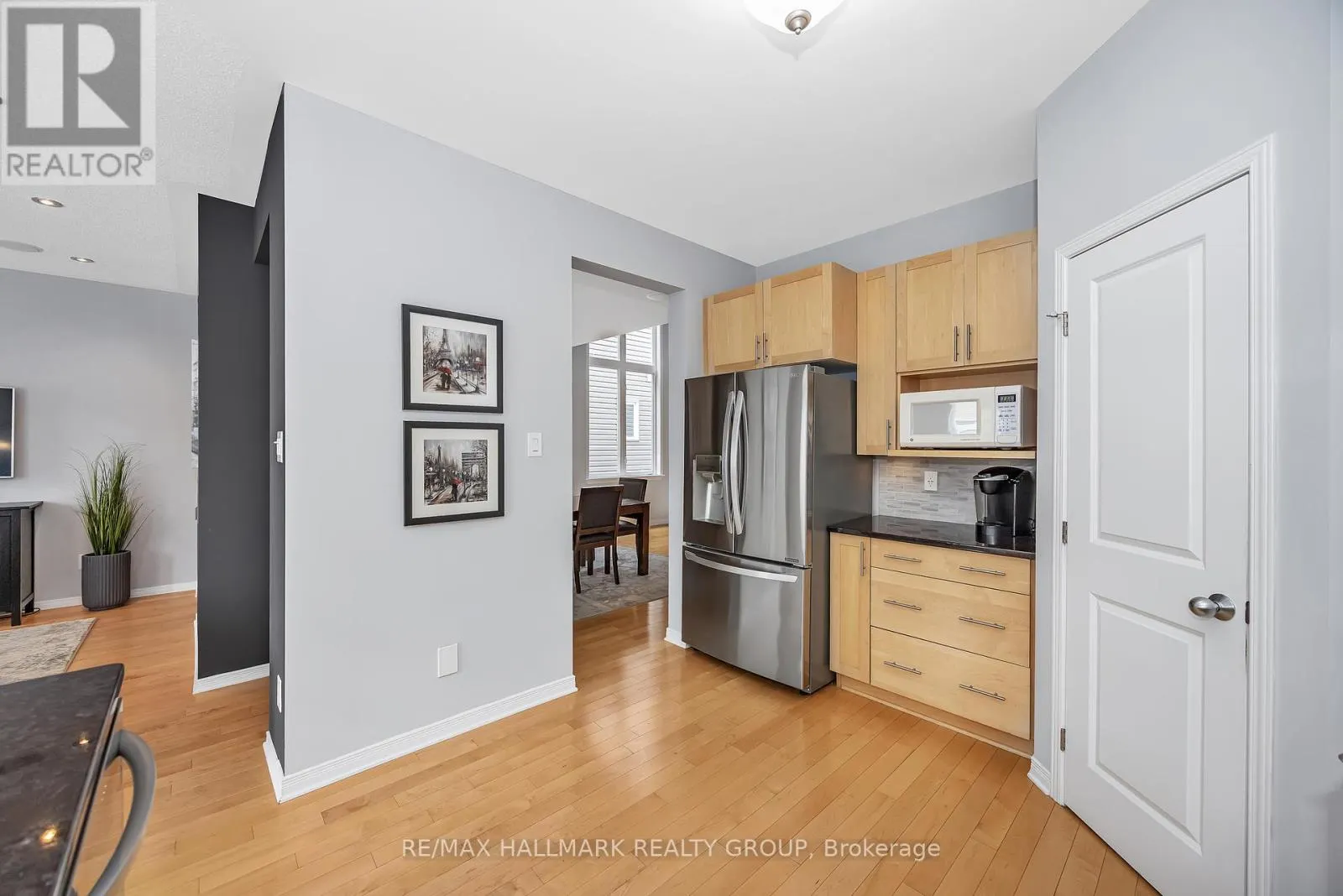 218 HARTHILL WAY