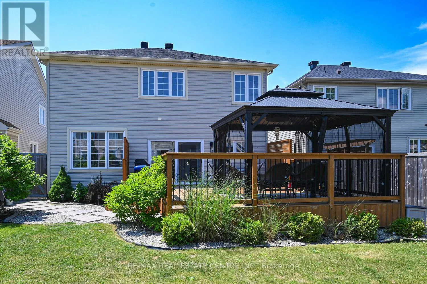 544 RAVENDALE WAY