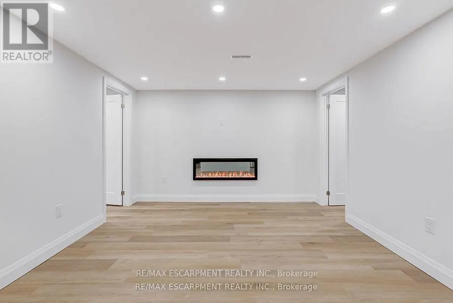 13 SKYLAND DRIVE