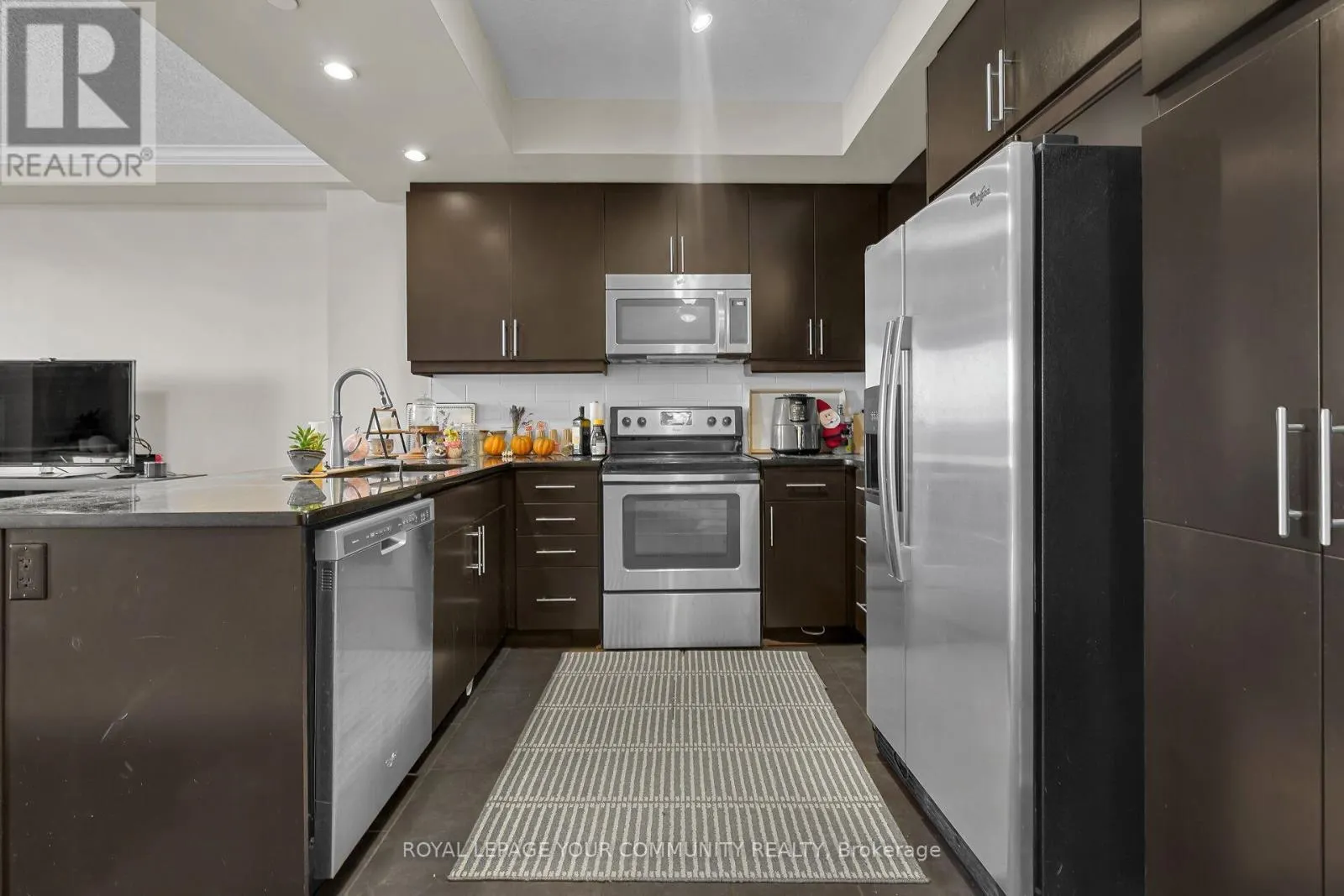 1105 - 330 RIDOUT STREET N