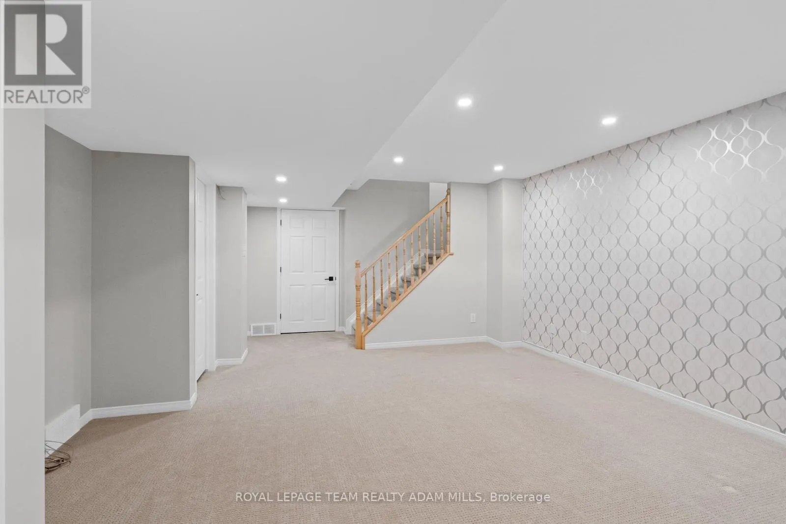 90 HATHAWAY DRIVE