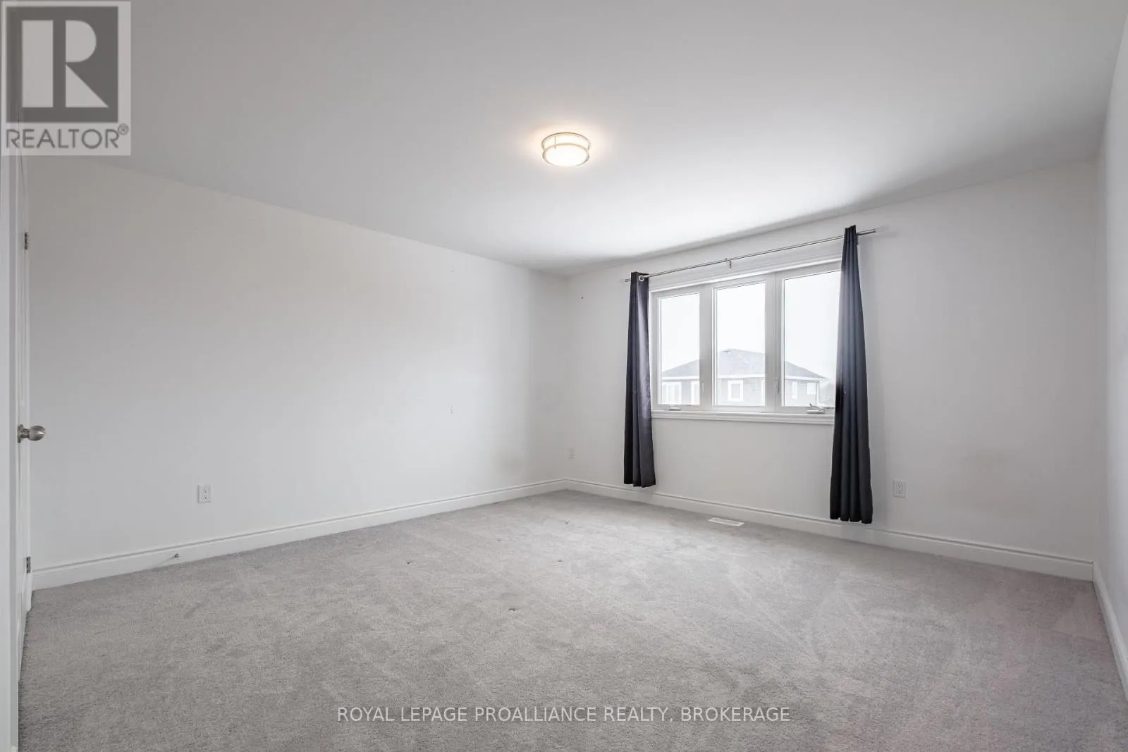 18 MILLCREEK DRIVE
