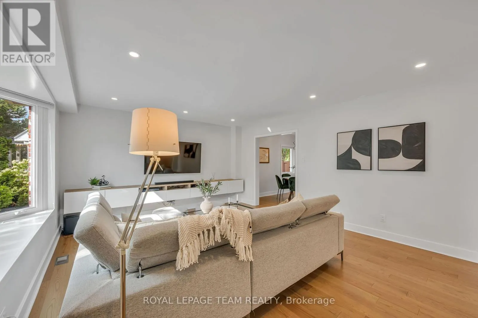 2233 BEAVER AVENUE