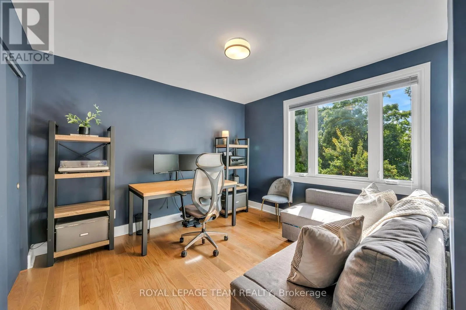 2233 BEAVER AVENUE