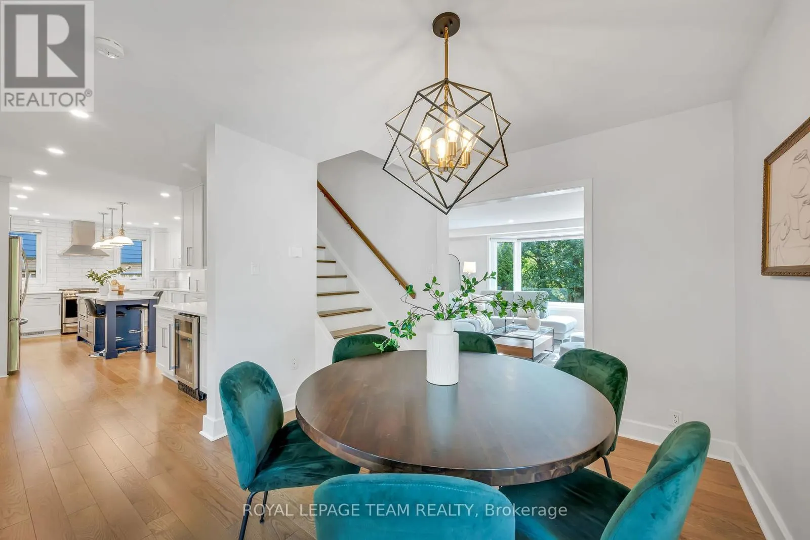 2233 BEAVER AVENUE