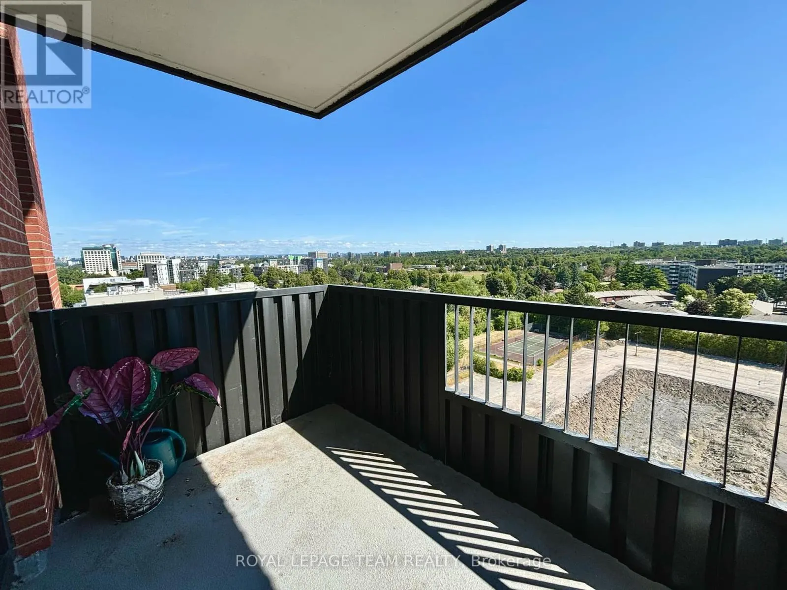 1101 - 2951 RIVERSIDE DRIVE