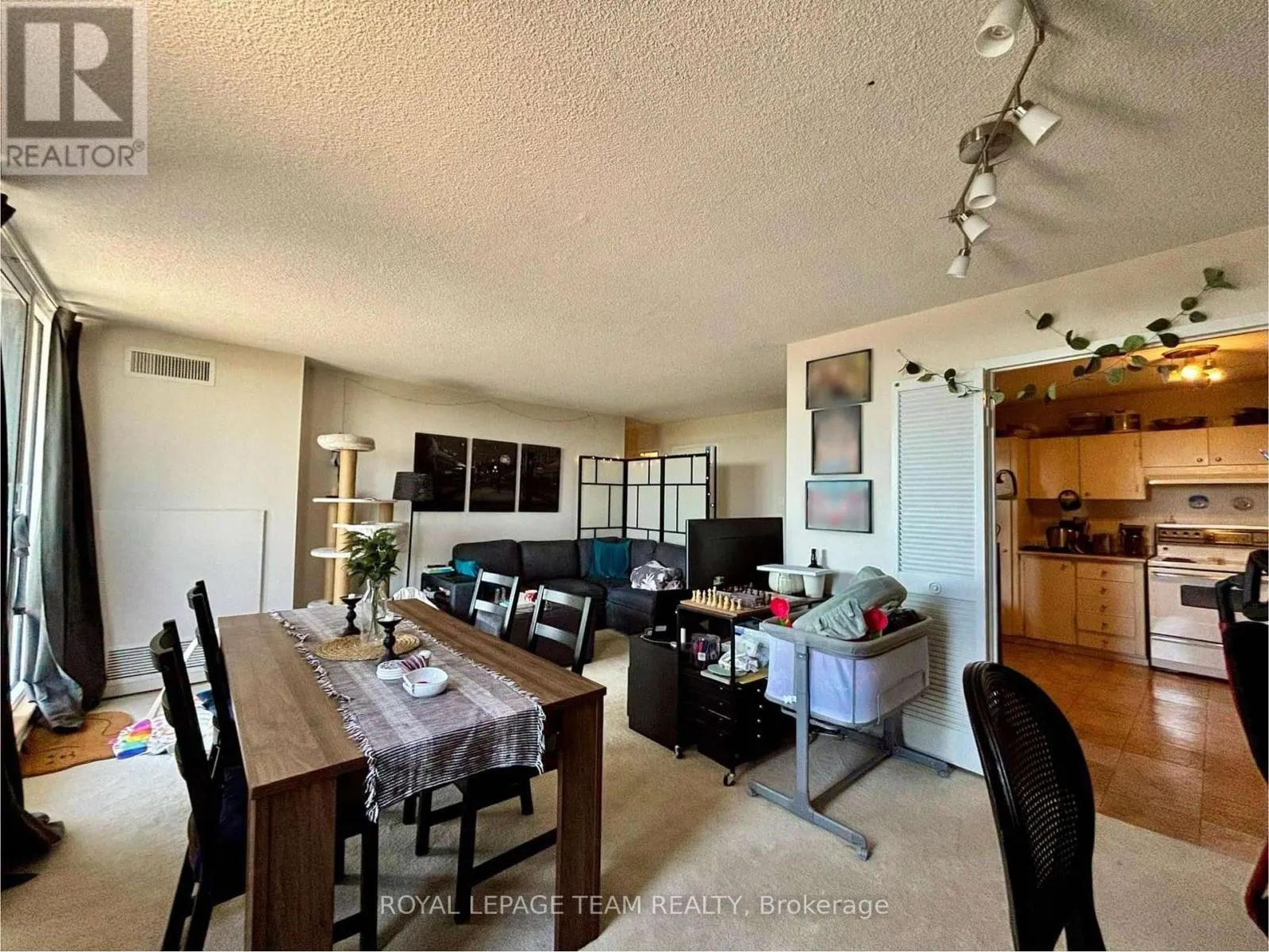 1101 - 2951 RIVERSIDE DRIVE
