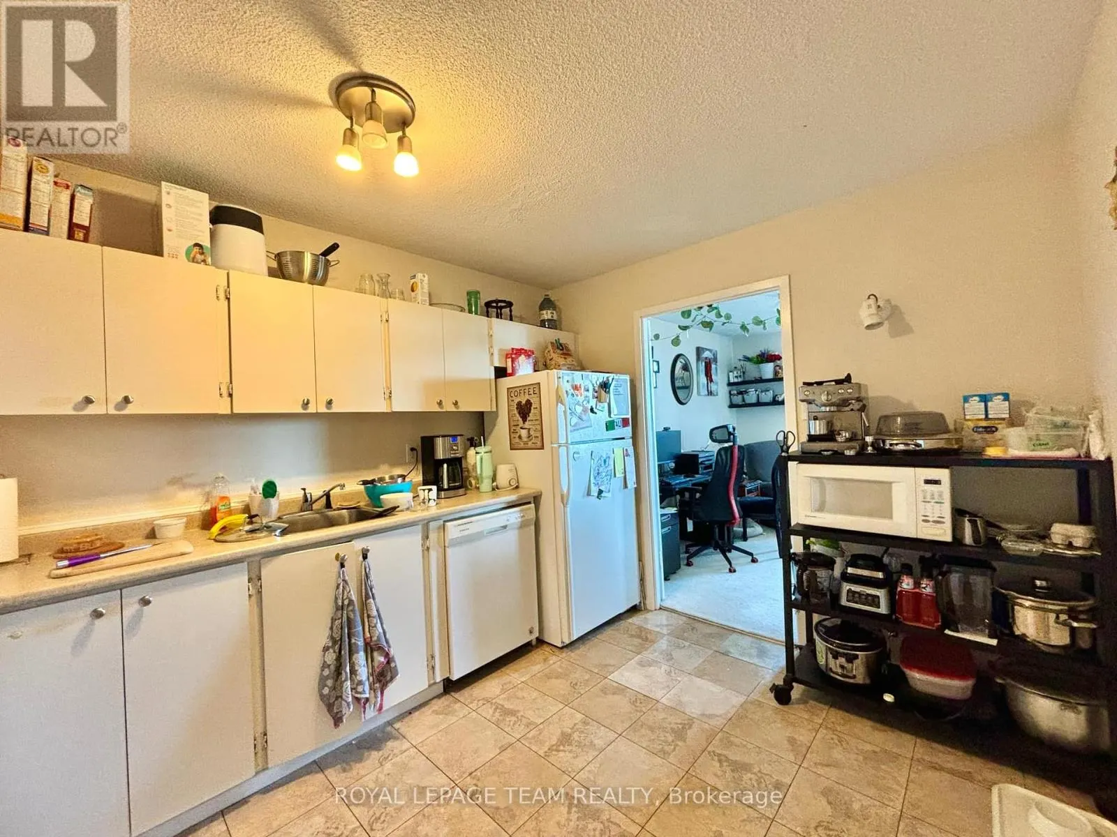 1101 - 2951 RIVERSIDE DRIVE