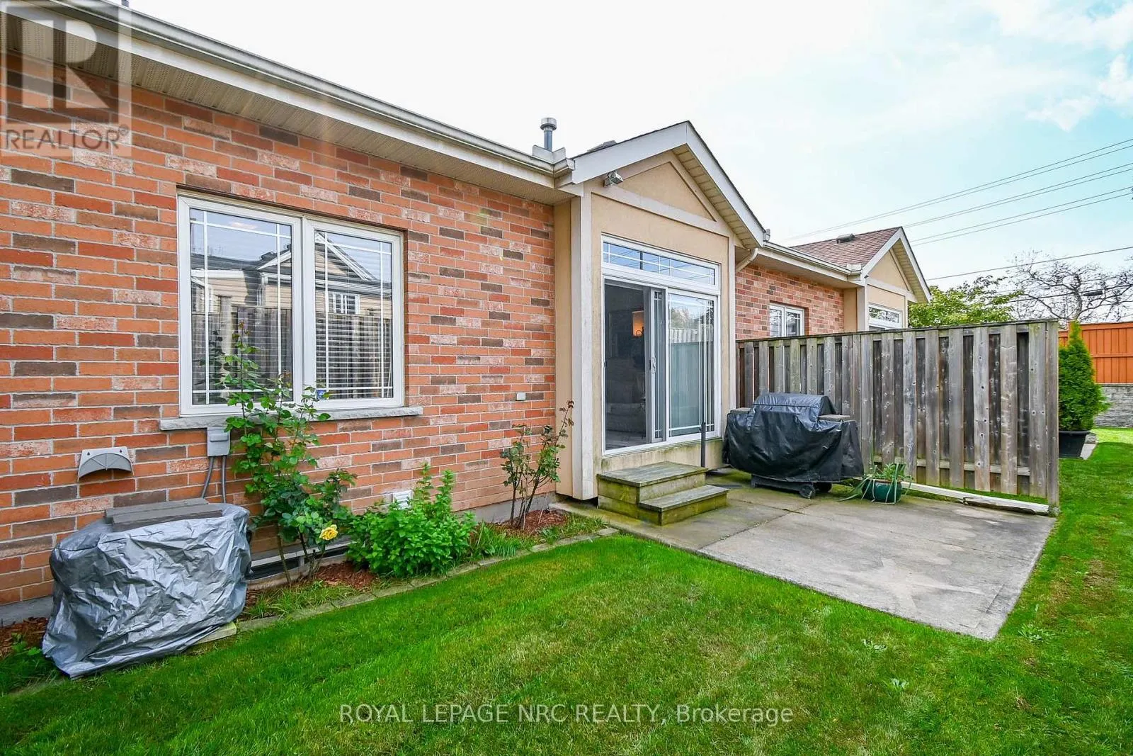 15 - 4300 KALAR ROAD, #15