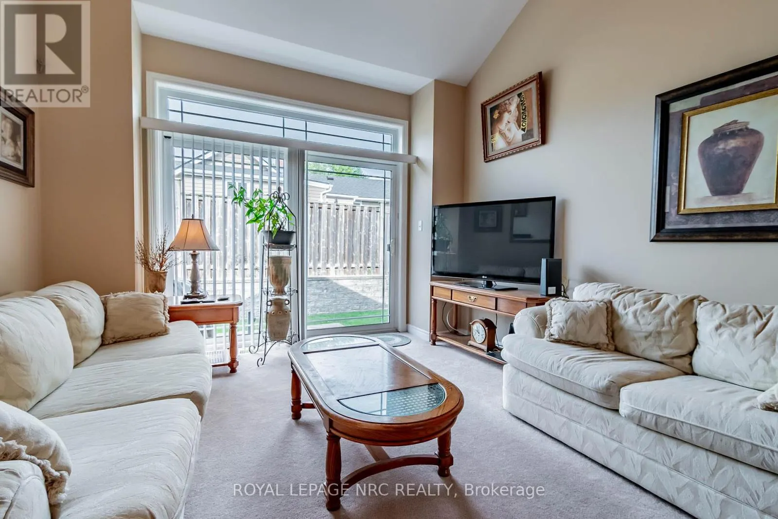 15 - 4300 KALAR ROAD, #15