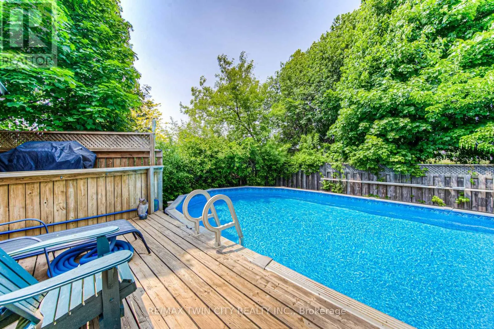 82 ROSENEATH CRESCENT