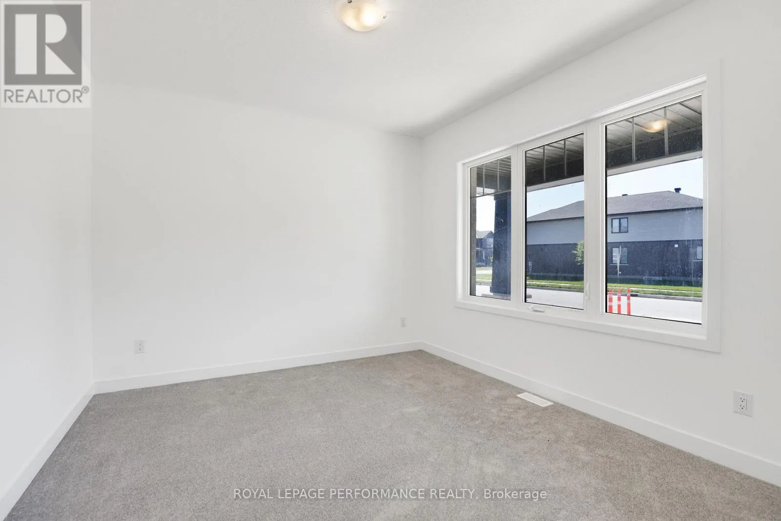 A - 32 DUN SKIPPER WAY