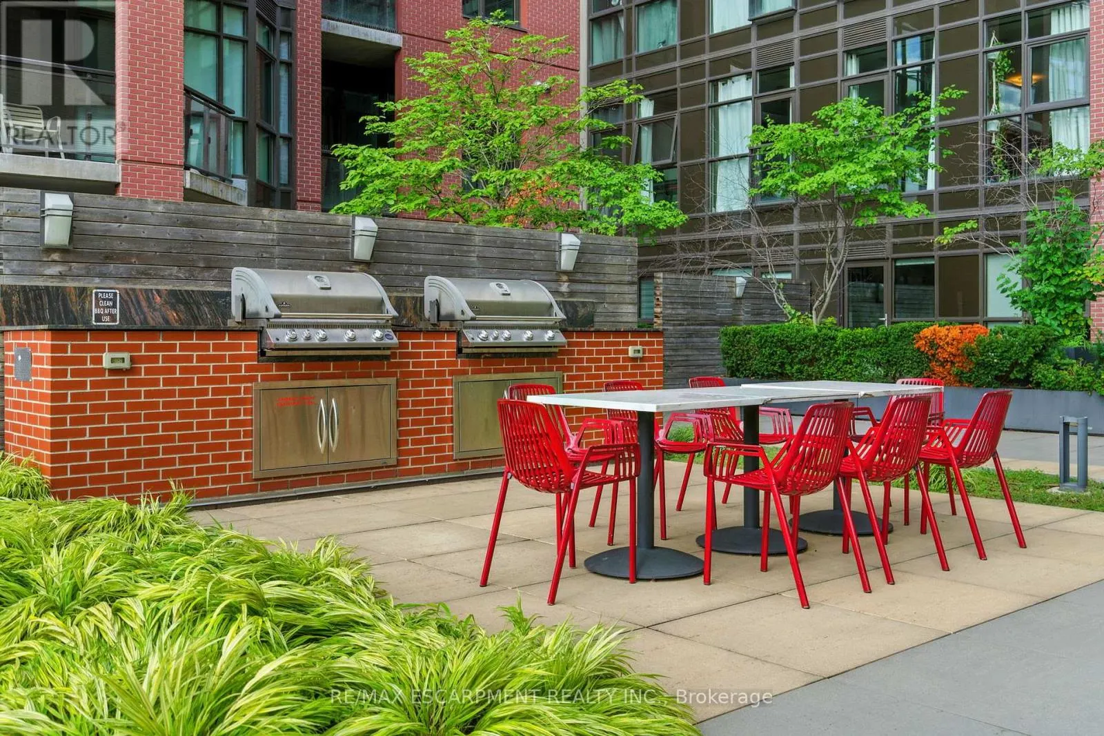 523 - 118 KING STREET E