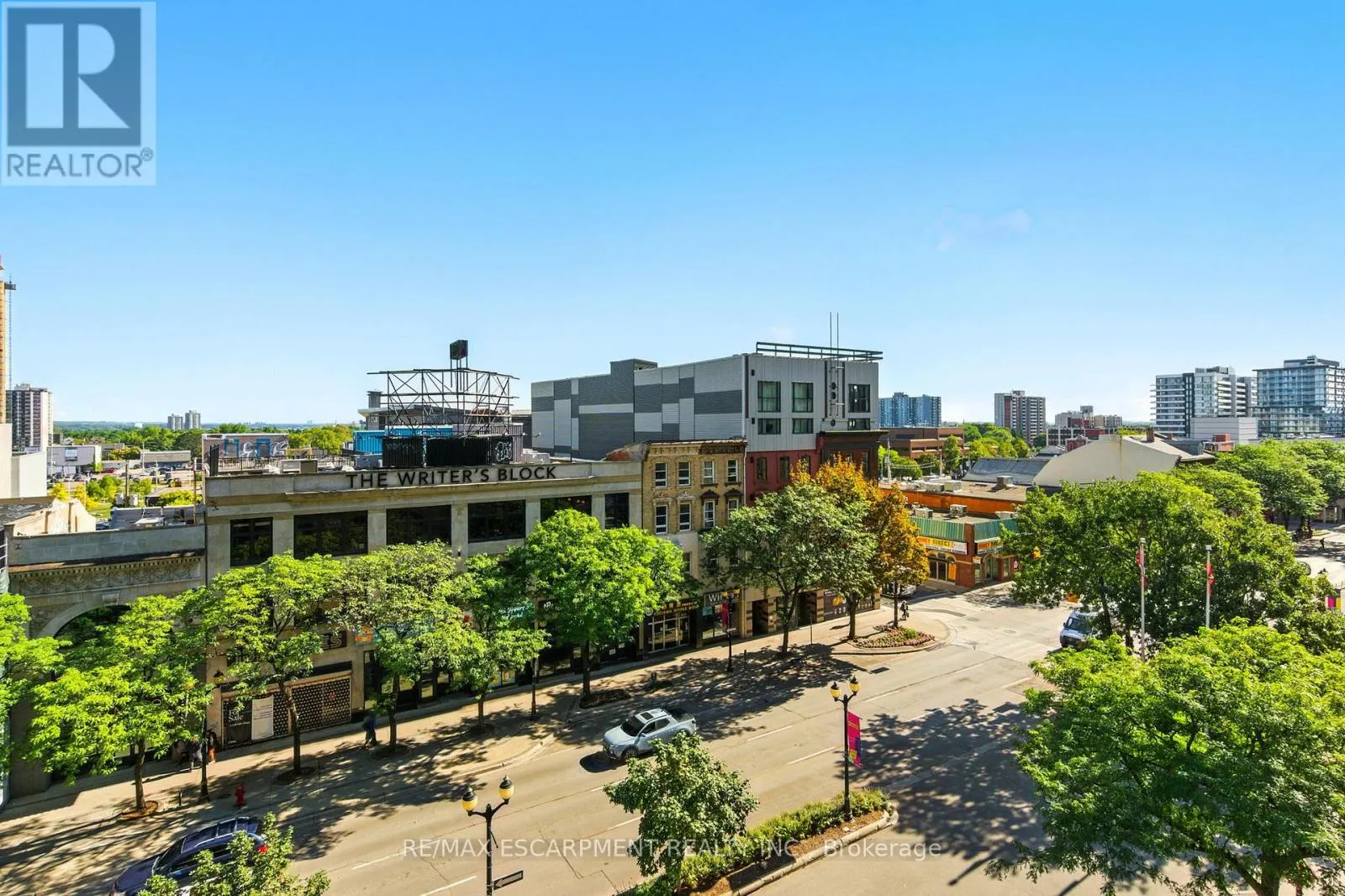 523 - 118 KING STREET E