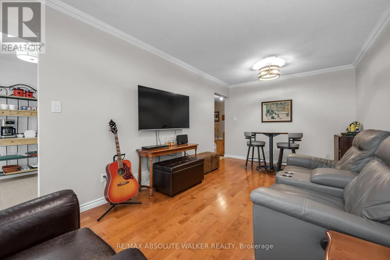 757 CLEARCREST CRESCENT