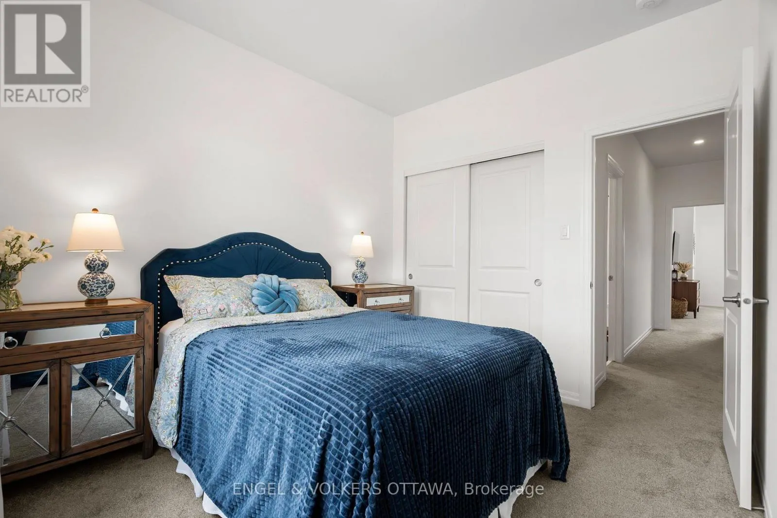 606 MIKINAK ROAD