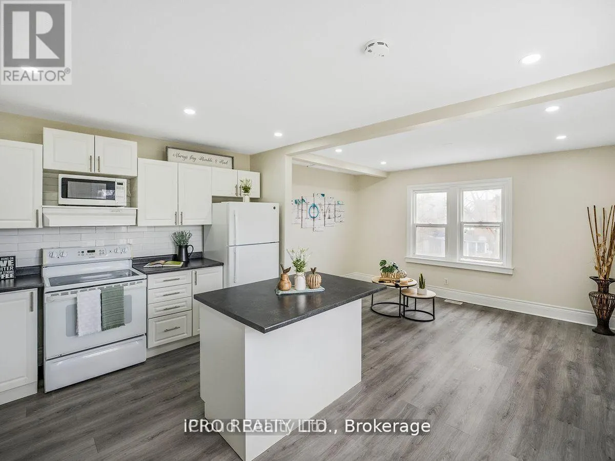 1308 KING STREET E