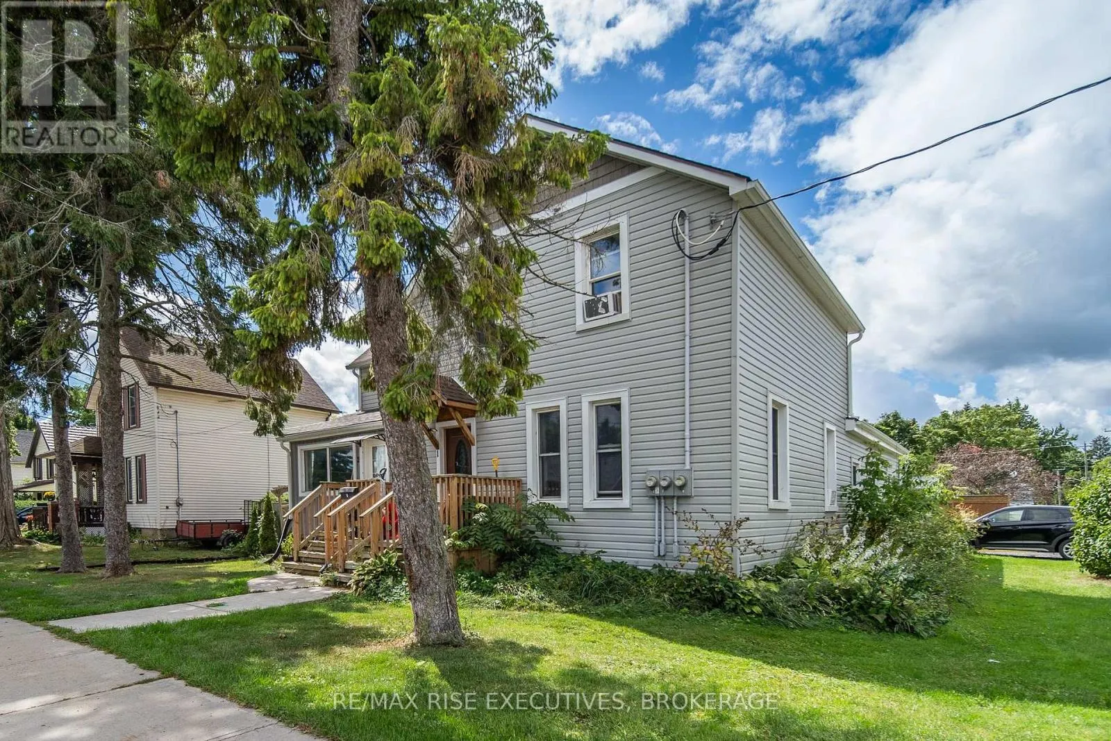 190 VICTORIA AVENUE