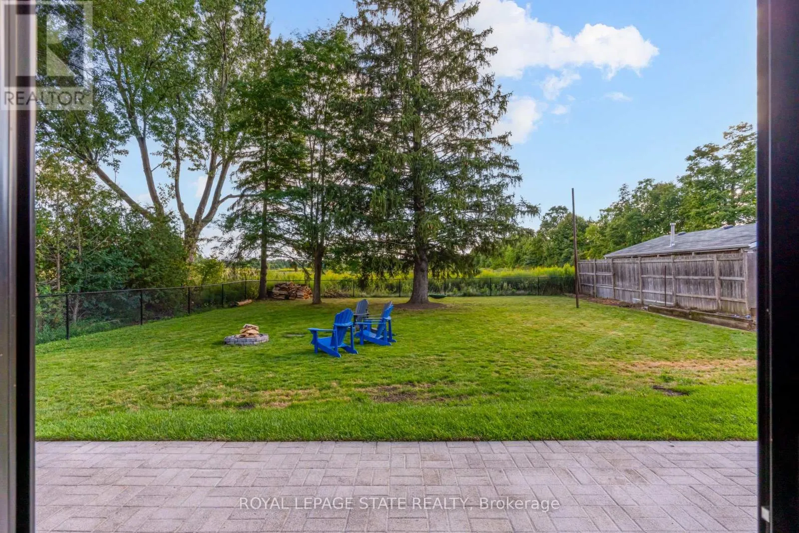 6461 DICKENSON ROAD E