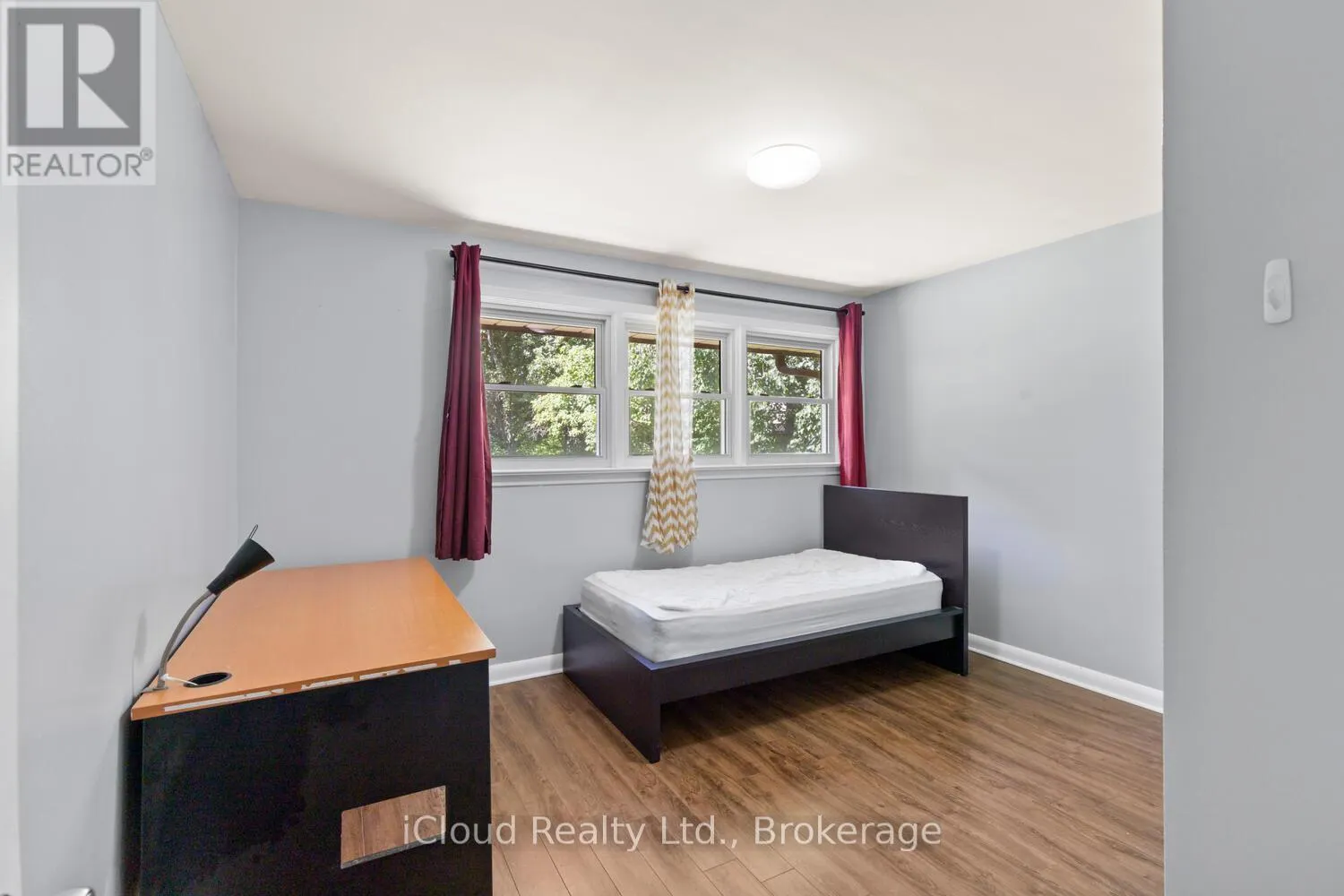291 NEVILLE DRIVE