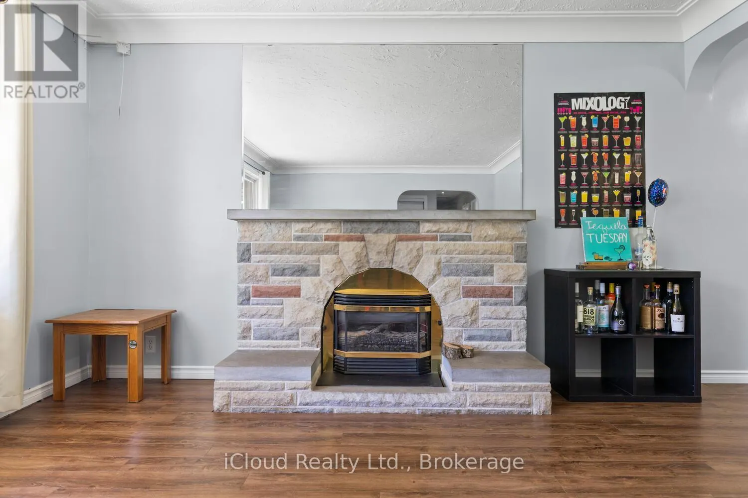 291 NEVILLE DRIVE