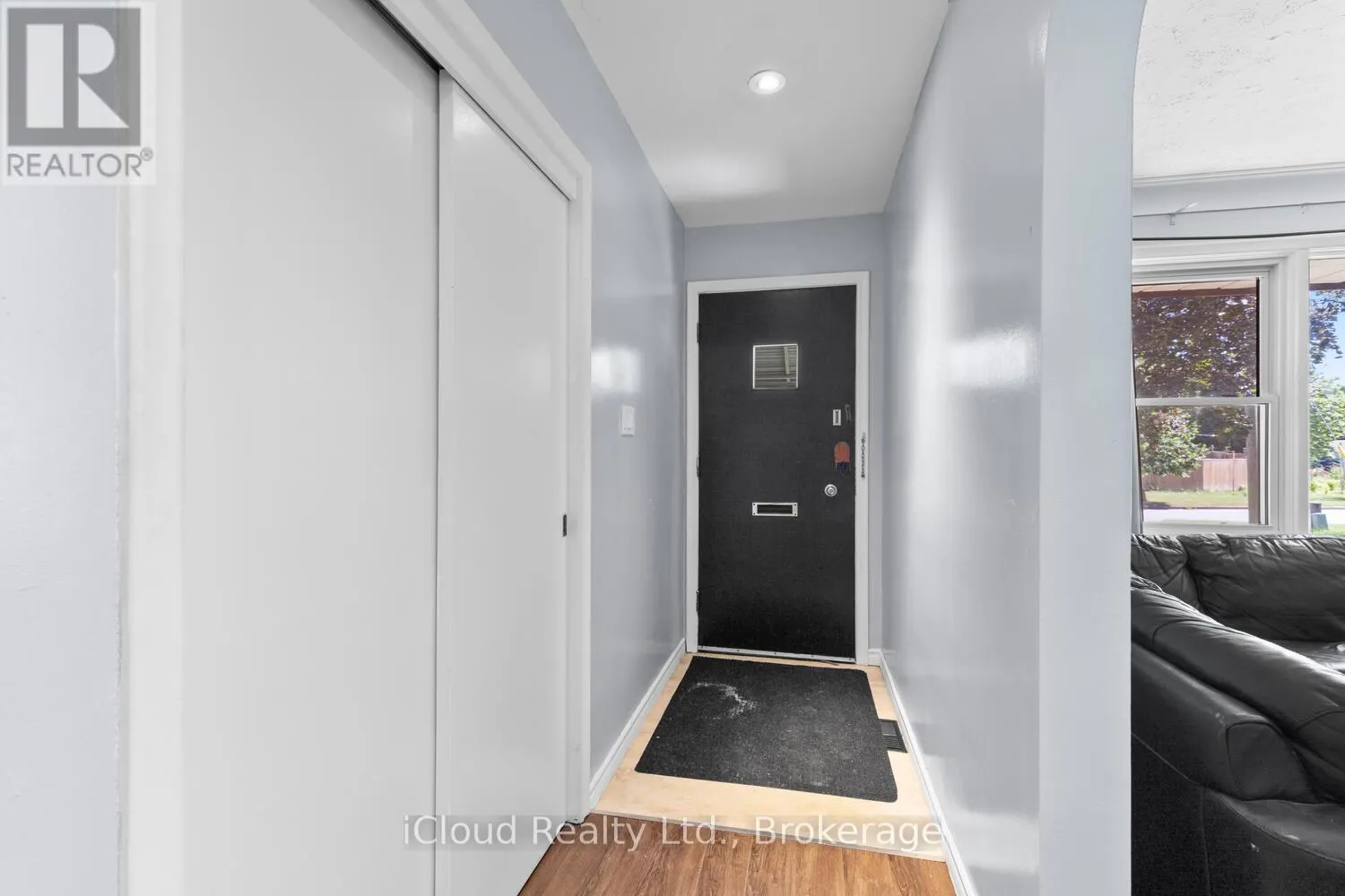 291 NEVILLE DRIVE
